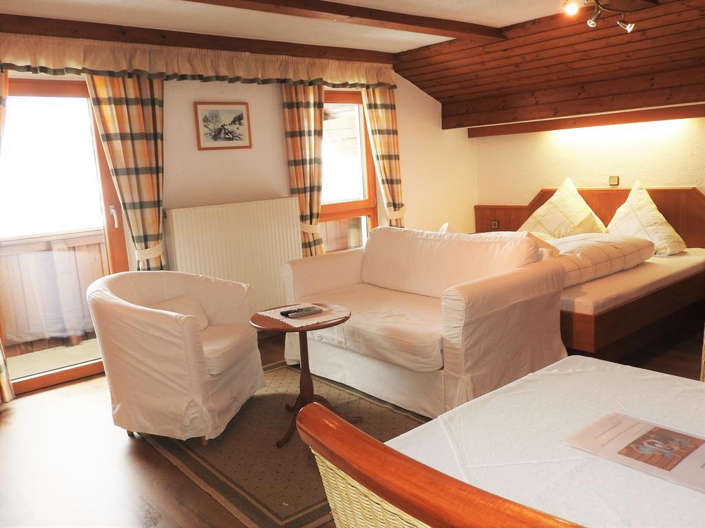 Appartement Alpenhof Wildschoenau Niederau Szoba fotó